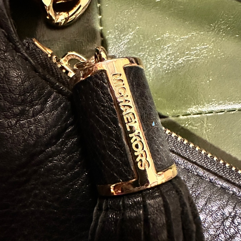 Michael Kors - Black Leather Shoulder / Crossbody Bag with Tassel - Picture 3 of 9
